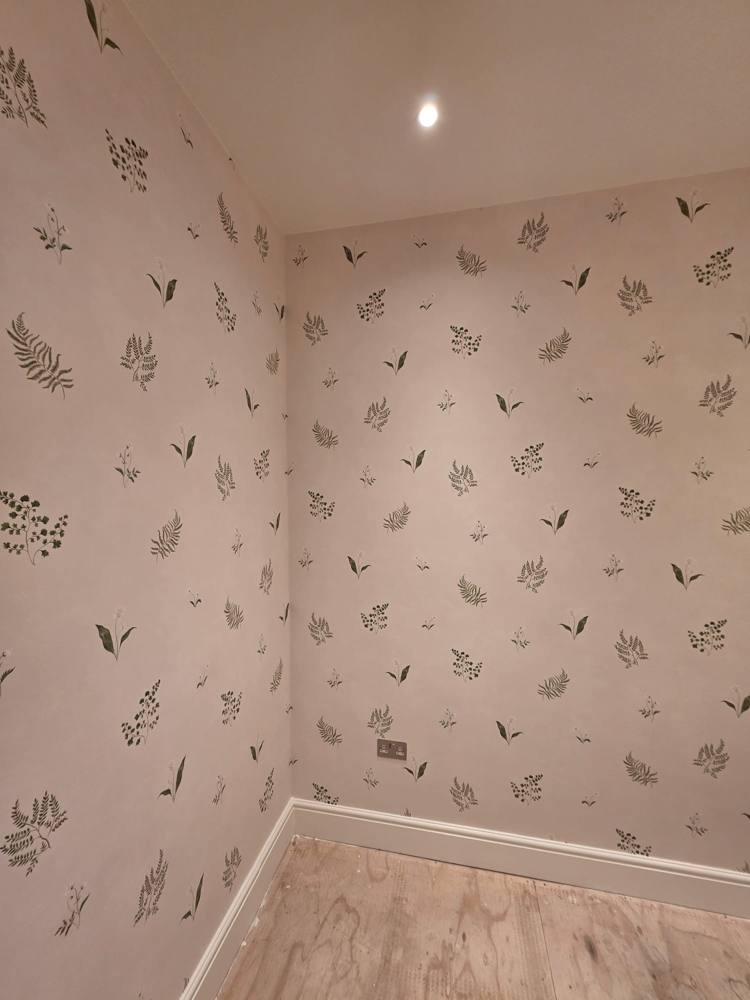 Wallpaper hung by Magic Finish